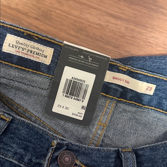 Levi's Baggy Dad boys Straight Jeans in Deep Blue - Picture 7 of 9